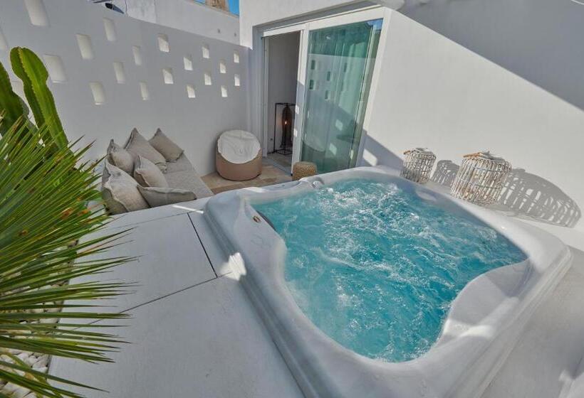 Полулюкс с Бассейном, Musae Al Mare