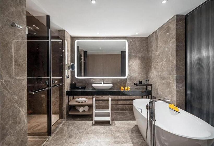 סטודיו סטנדרט, מיטה זוגית, The G Shenzhen, A Tribute Portfolio