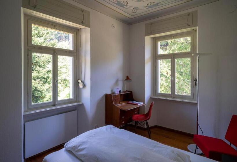 חדר סטנדרד יחיד חדר אמבטיה משותף, Villa Pineta