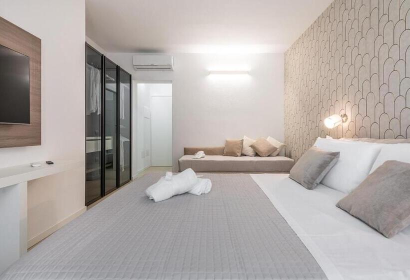 اتاق استاندارد سه تخته با چشمانداز باغ, Palazzo Michelangelo