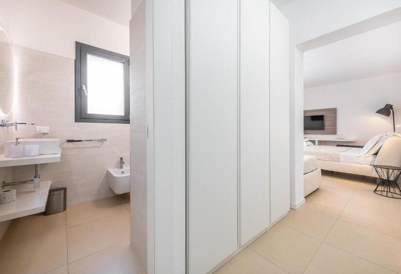 اتاق استاندارد سه تخته با چشمانداز باغ, Palazzo Michelangelo