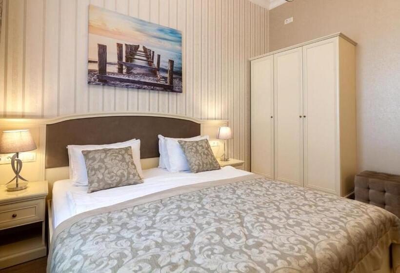 إستوديو قياسى, Royal Mini Apart Hotel On Rynok Square