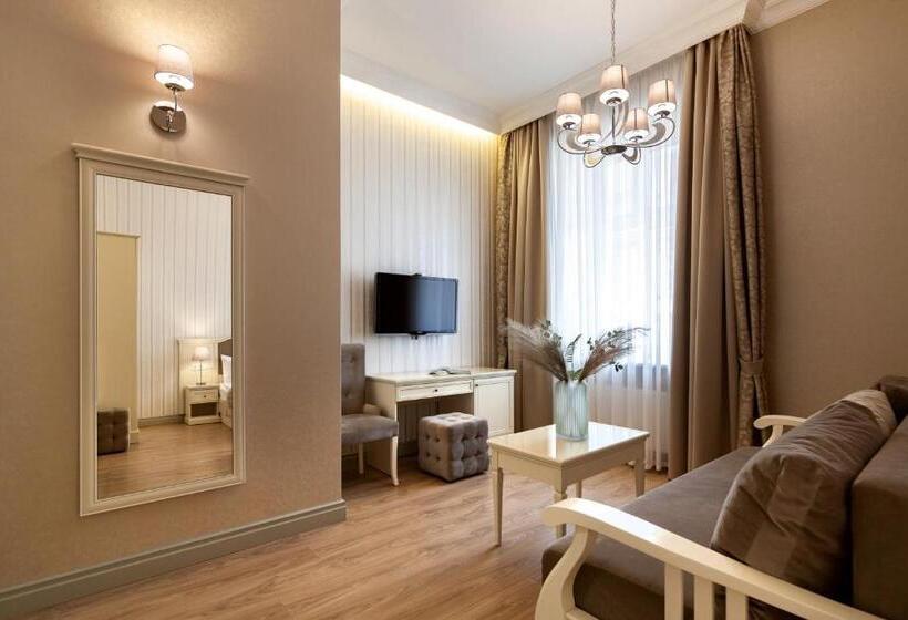 إستوديو قياسى, Royal Mini Apart Hotel On Rynok Square