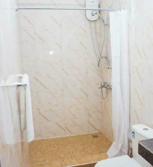 デラックスルーム, Van Der Salle   Flovan Plaza