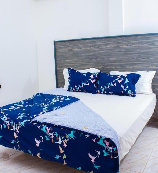 חדר דלוקס, Van Der Salle   Flovan Plaza