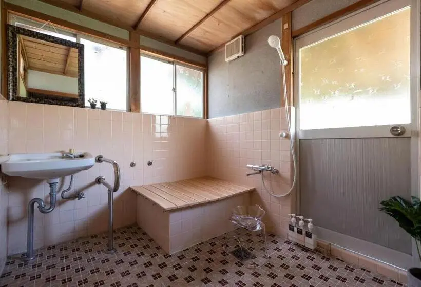 スタンダード4人部屋, Hostel 東風ノ家(kochi No Ya)