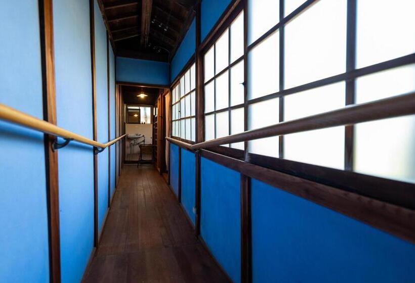 Четырехместный Номер Стандарт, Hostel 東風ノ家（kochi No Ya）