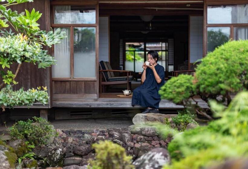 Четырехместный Номер Стандарт, Hostel 東風ノ家（kochi No Ya）