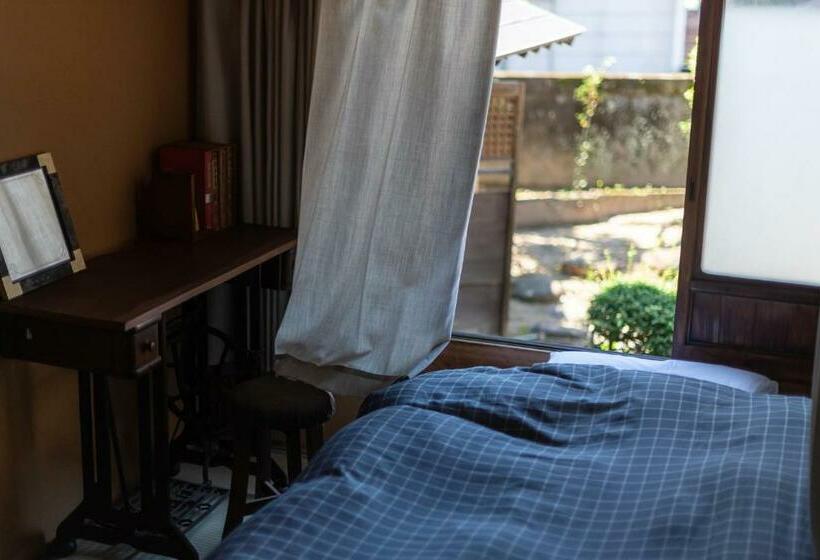 Номер Стандарт Индивидуальный, Hostel 東風ノ家（kochi No Ya）