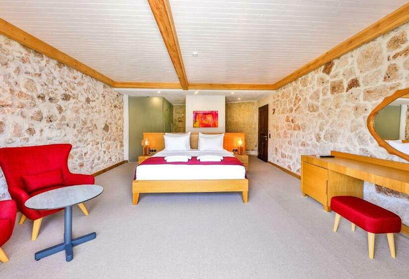 Triplo Superior Vista Mar, Atalante