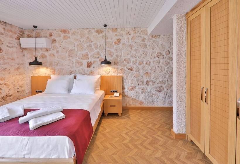 Quarto standard, Atalante