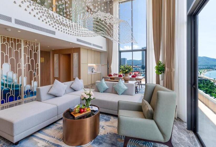 سوئیت پرزیدنت, Fleur De Lys Hotel Quy Nhon