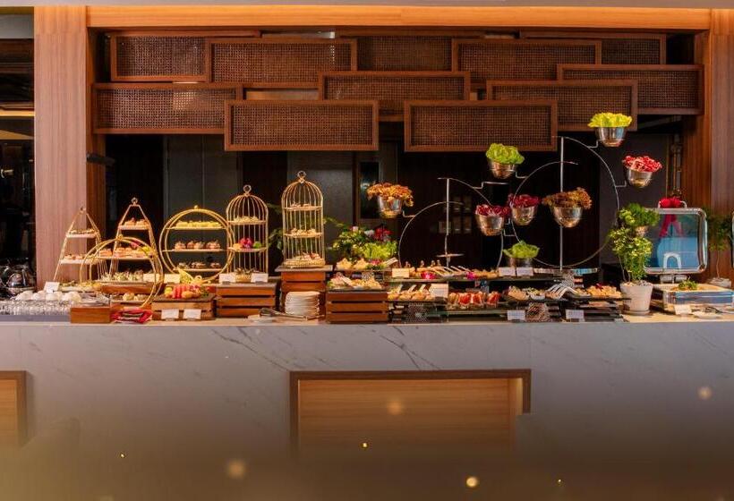 اتاق لوکس با تخت دو نفره بزرگ, Fleur De Lys Hotel Quy Nhon