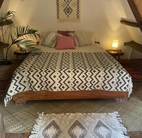 اتاق استاندارد با سرویس بهداشتی مشترک, La Bohème Boutique Glamping