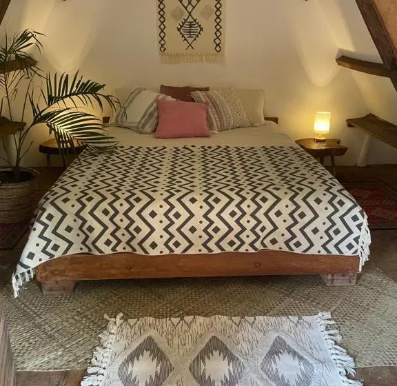 اتاق استاندارد با سرویس بهداشتی مشترک, La Bohème Boutique Glamping