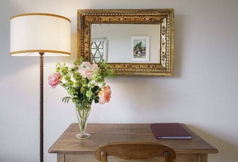 Standart Oda, La Pietra Del Cabreo