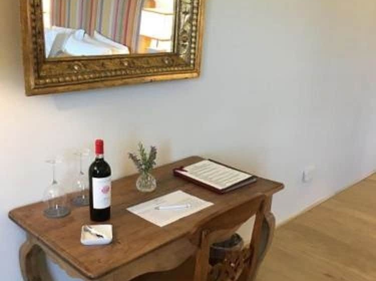 Standart Oda, La Pietra Del Cabreo