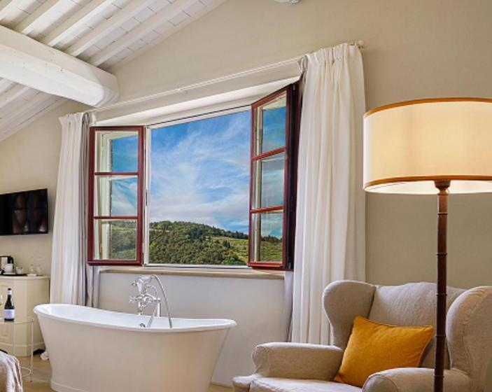 Junior Süit, La Pietra Del Cabreo