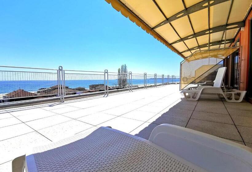 스탠다드 4인용 룸 바다전망, Largo Beach