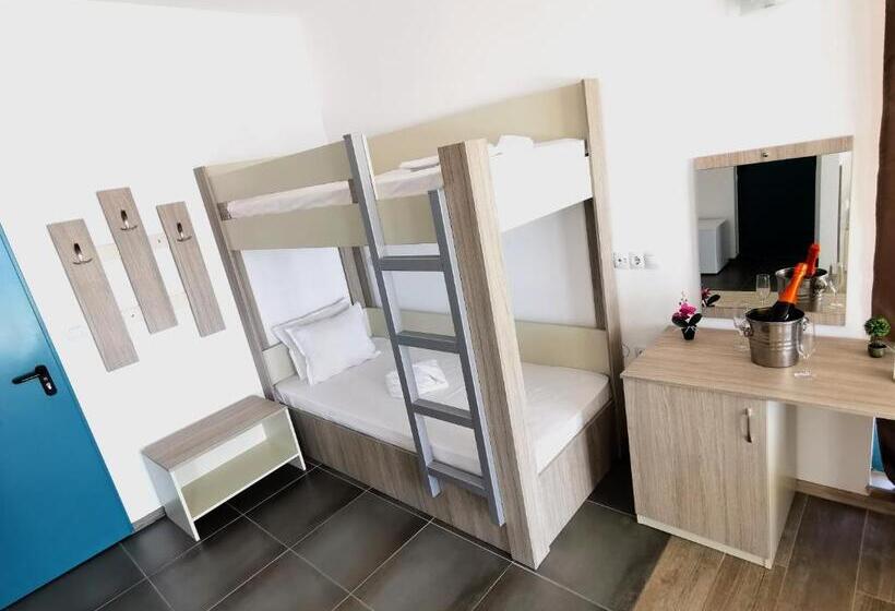 스탠다드 4인용 룸 바다전망, Largo Beach