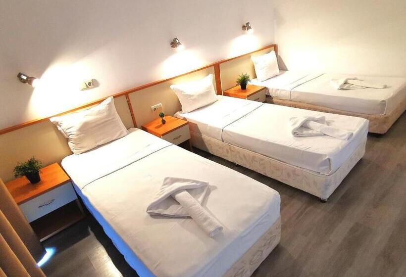 Номер Стандарт Трехместный, Largo Beach