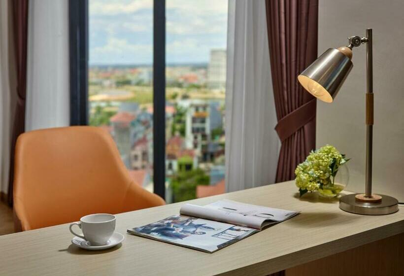 سوئیت با تخت بزرگ, Khách Sạn Sam Quảng Bình