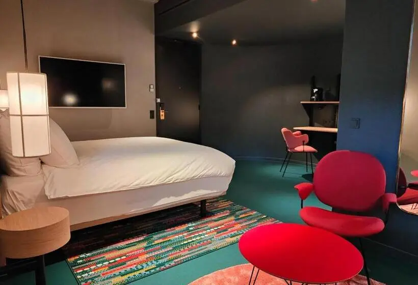 リビングルーム付きスーペリアルーム, The Florian Amsterdam Airport