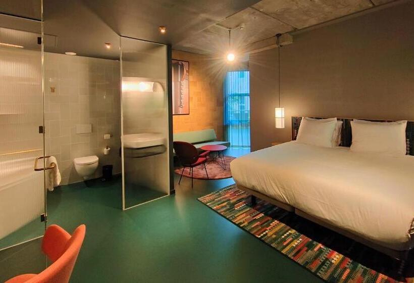 リビングルーム付きスーペリアルーム, The Florian Amsterdam Airport