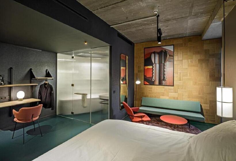 リビングルーム付きスーペリアルーム, The Florian Amsterdam Airport