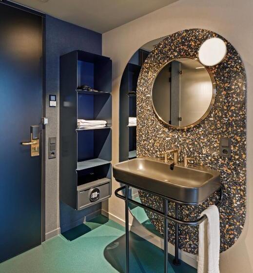 Romantic Room, The Florian Amsterdam Airport