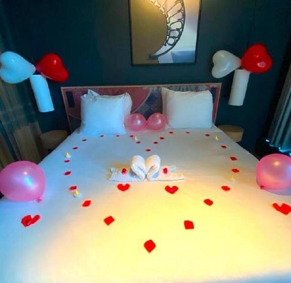 ロマンチックな部屋, The Florian Amsterdam Airport