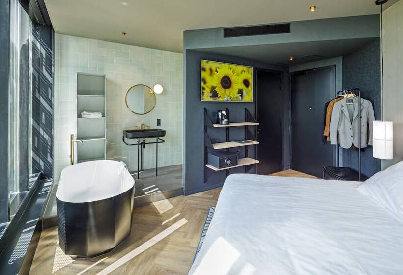Номер Deluxe, The Florian Amsterdam Airport
