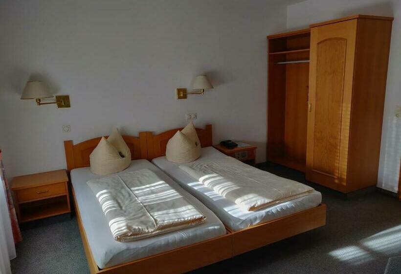 스탠다드 룸 가든 전망, Landgasthof Hotel Grüner Baum