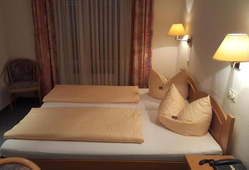 Номер Стандарт, Landgasthof Hotel Grüner Baum