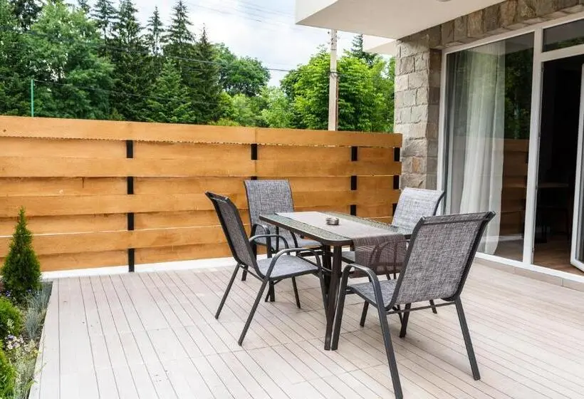 استودیو استاندارد با تخت کینگ, Villa Pino