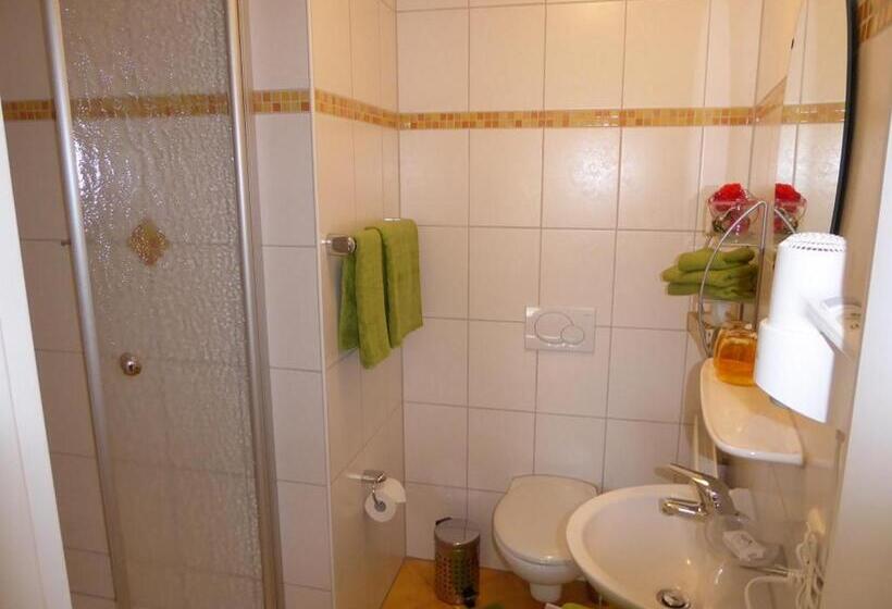 דירת שני חדרים, Pension Rosengärtchen