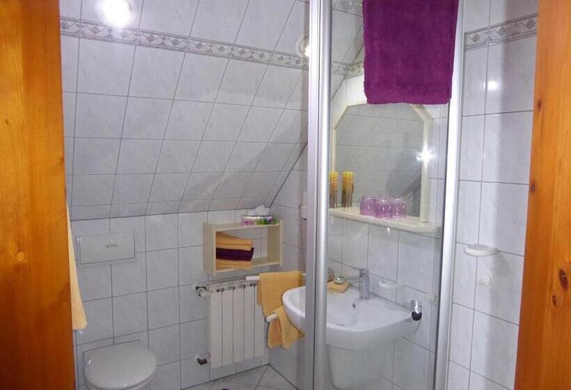 Номер Стандарт, Pension Rosengärtchen