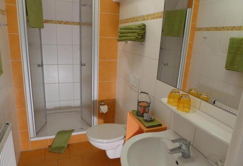 דירת שני חדרים, Pension Rosengärtchen