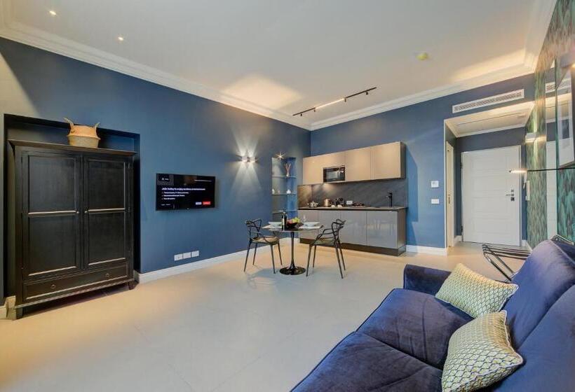 Escritório Estándar, Seven Suites Apartments   Myplacesanremo