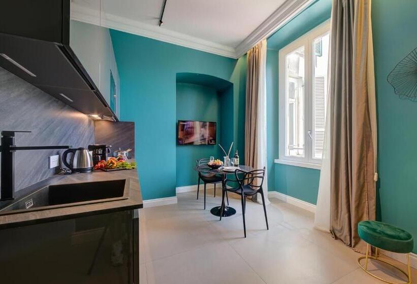 Apartamento 1 Dormitório, Seven Suites Apartments   Myplacesanremo