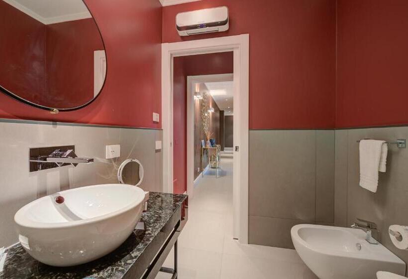 Apartamento 2 Dormitórios, Seven Suites Apartments   Myplacesanremo