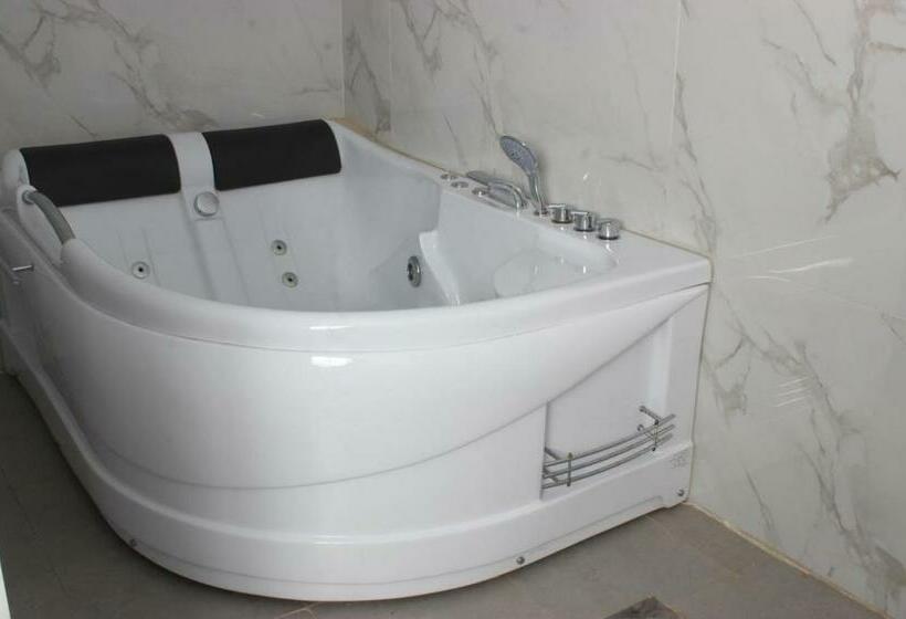 스위트, Rayat Alshalal Hotel 2