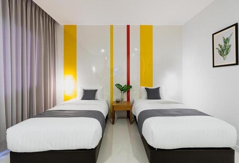 اتاق سوپریور, The Hi Place