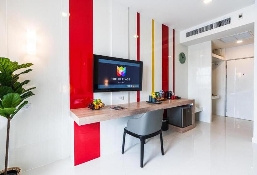 اتاق لوکس با تخت بزرگ, The Hi Place