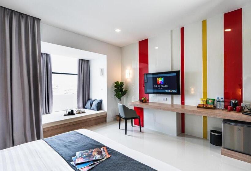 اتاق لوکس با تخت بزرگ, The Hi Place