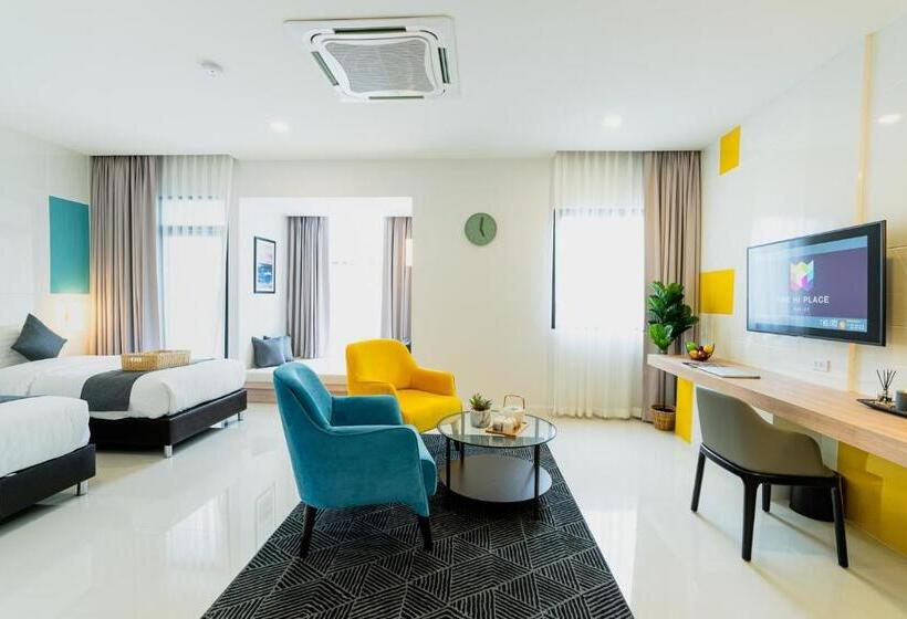 سوئیت با بالکن, The Hi Place