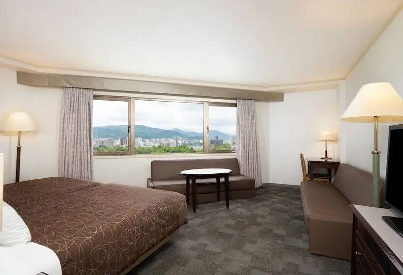 Deluxe Neljän Hengen Huone, Mystays Hiroshima Peace Park