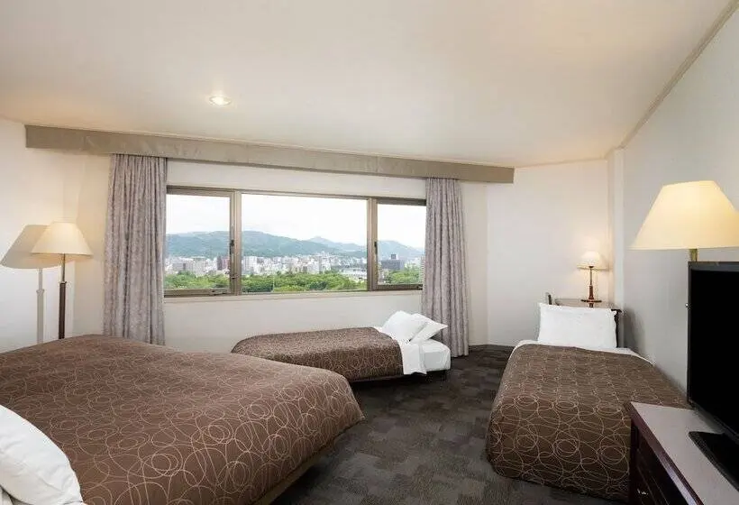 Deluxe Neljän Hengen Huone, Mystays Hiroshima Peace Park