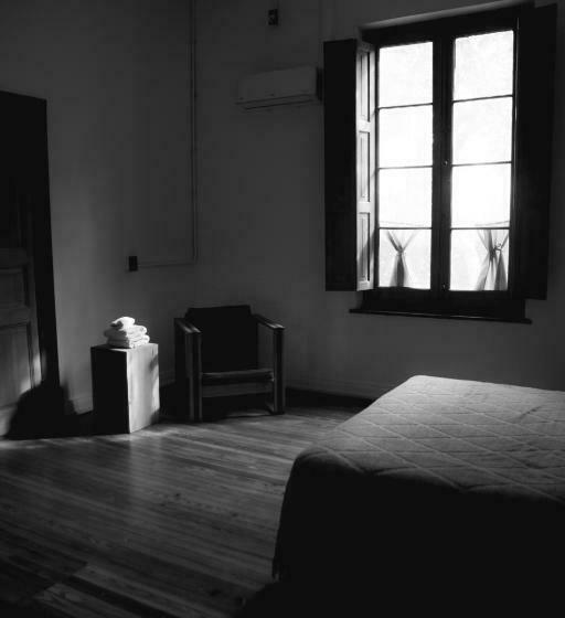 디럭스 룸, Portón Rojo