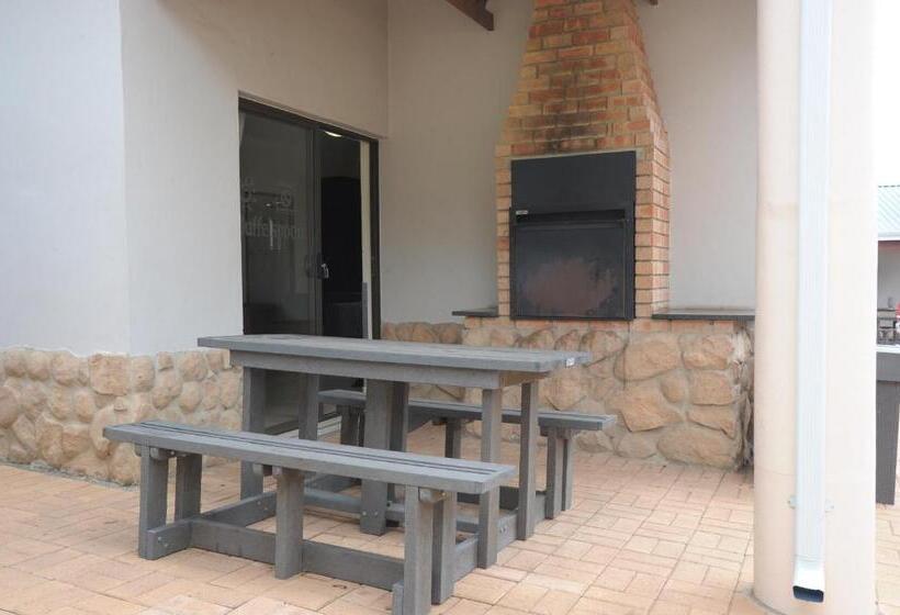 ガーデンビューのスタンダードバンガロー, Atkv Buffelspoort